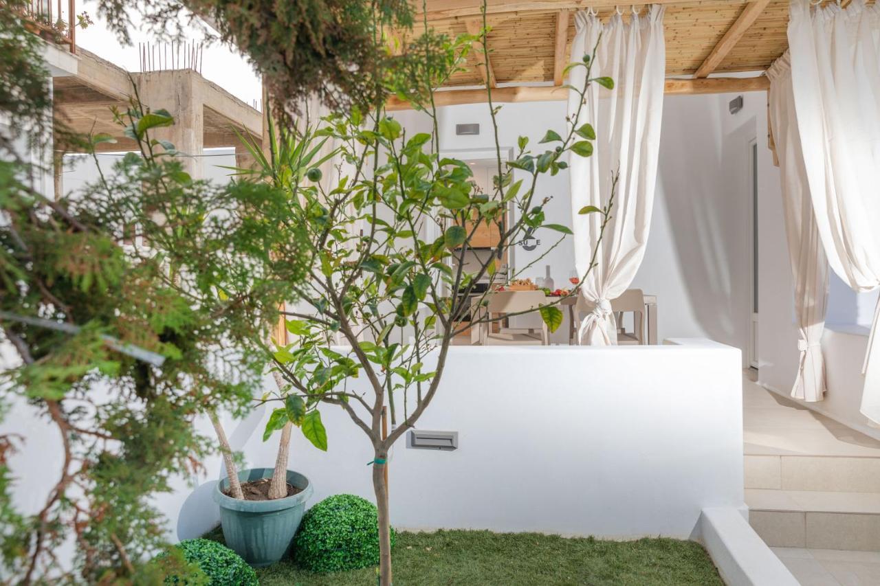 Naxos Downtown Apartments & Suites Naxos City Exterior foto